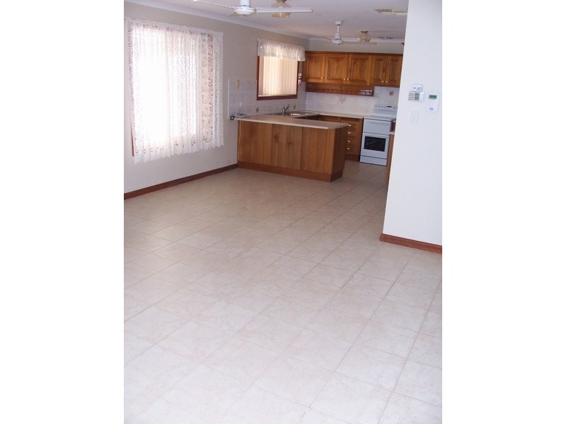 4 Bingo Street, Wallaroo SA 5556