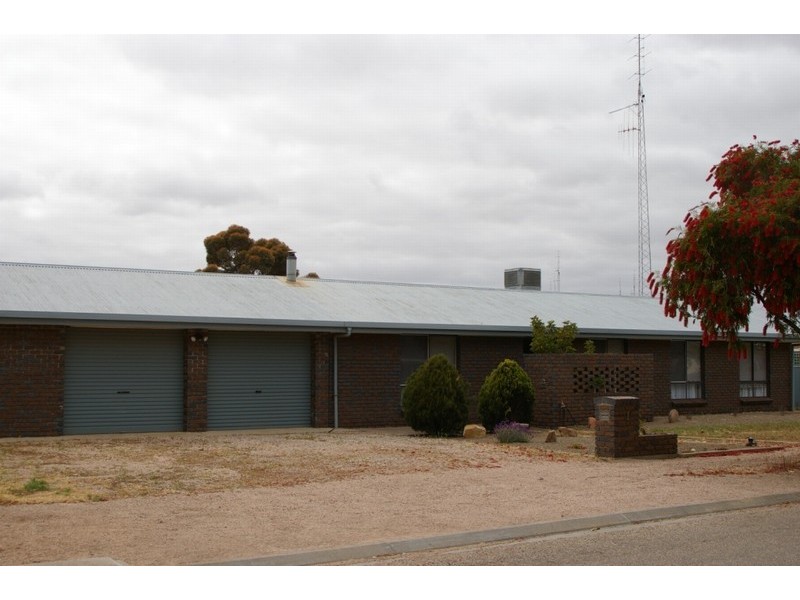 1 Nankivell Street, Moonta Bay SA 5558