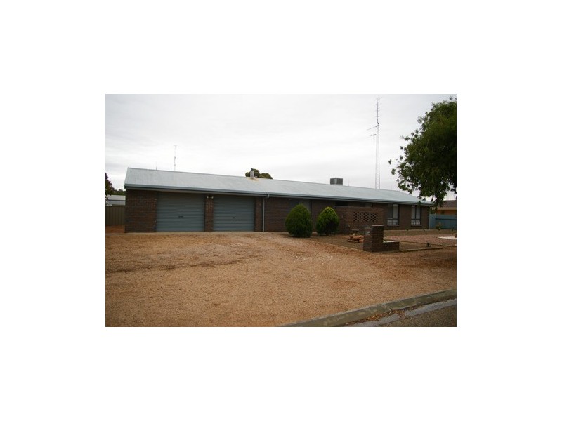 1 Nankivell Street, Moonta Bay SA 5558