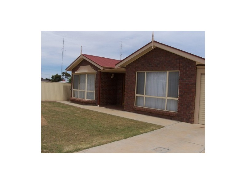 26 Scotland St, Wallaroo SA 5556