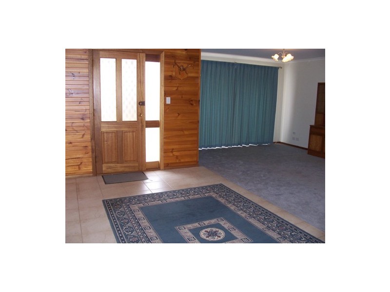 26 Scotland St, Wallaroo SA 5556