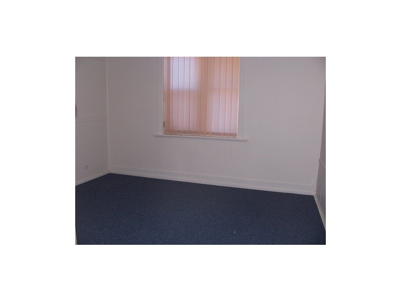 21 Milne Tce, Moonta SA 5558