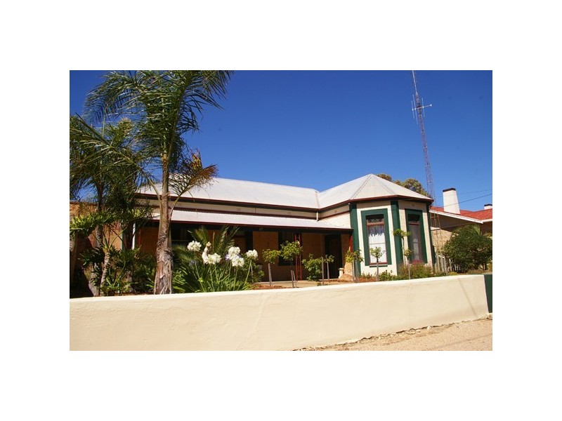 27 Milne Tce, Moonta SA 5558