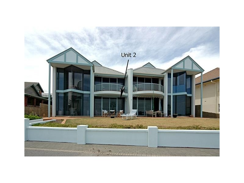 2/30 South Esplanade, Glenelg South SA 5045