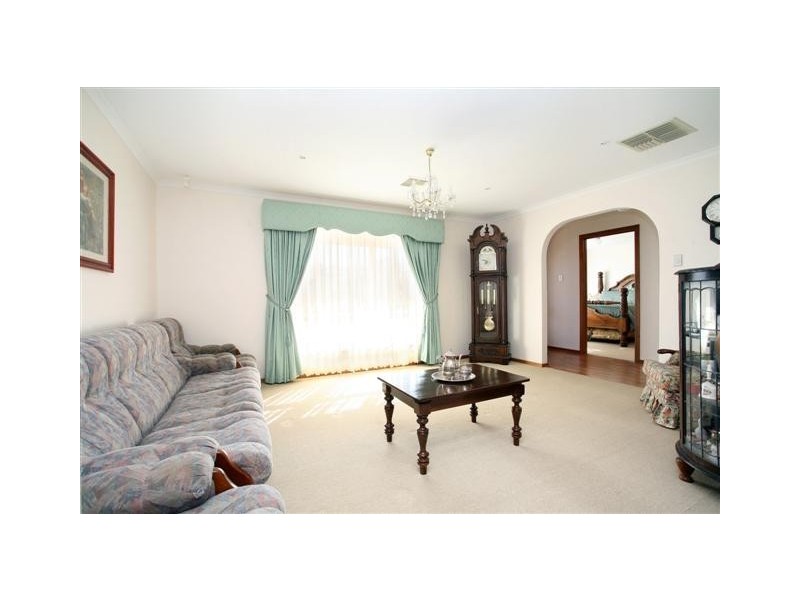 42 Pacific Boulevard, Hillbank SA 5112