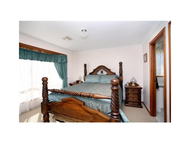 42 Pacific Boulevard, Hillbank SA 5112