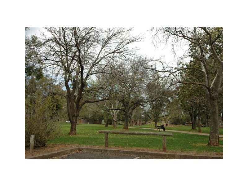 2 Quondong Avenue, Kensington Gardens SA 5068