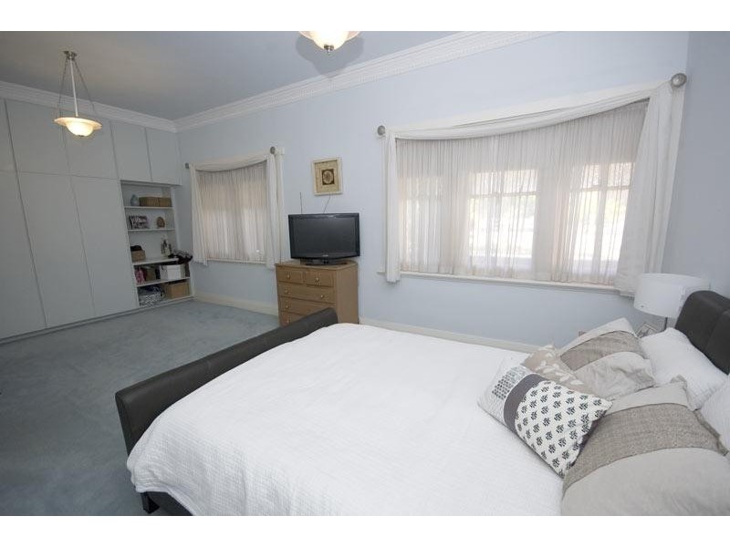 19 Orange Grove, Kensington Park SA 5068