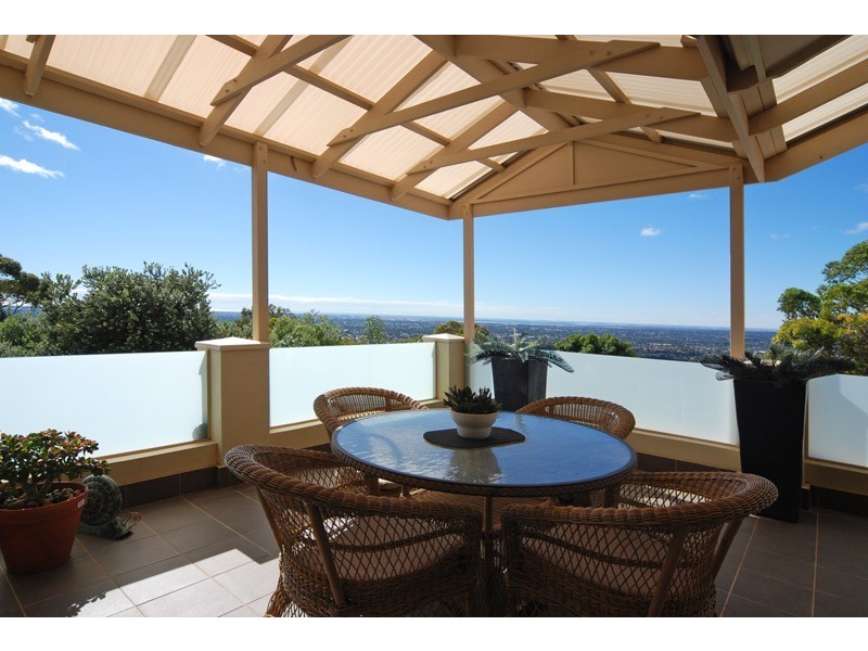 38 Kintyre Road, (adjacent Rostrevor/Magill), Woodforde SA 5072