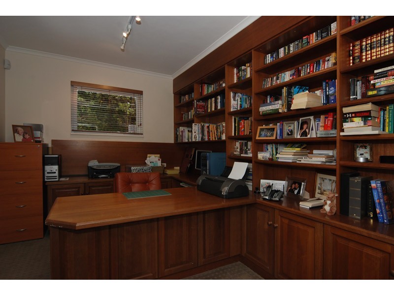 38 Kintyre Road, (adjacent Rostrevor/Magill), Woodforde SA 5072