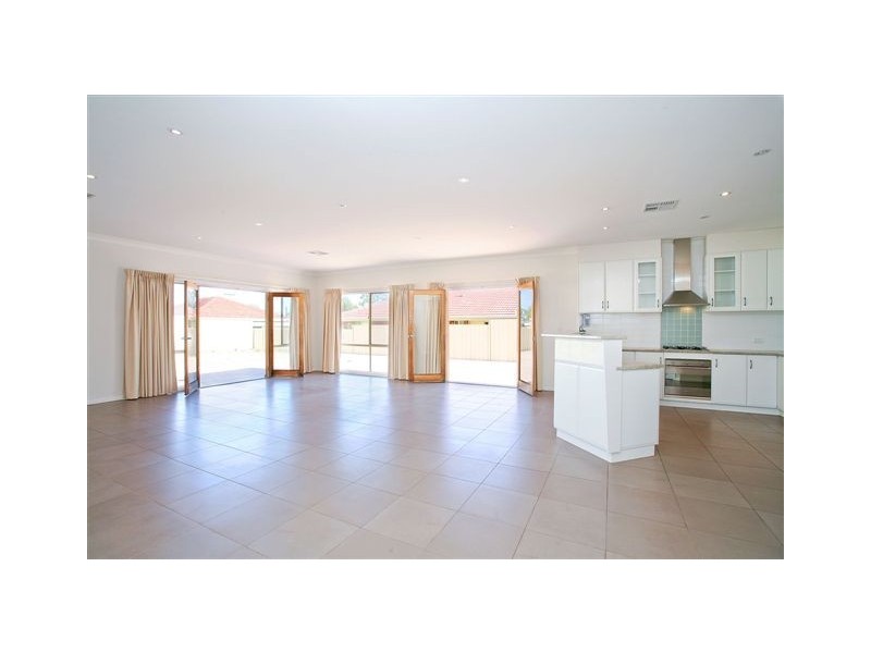 102 St Bernards Road, Magill SA 5072