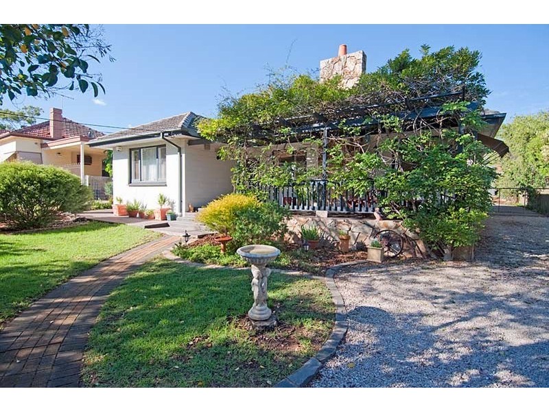 16 Giles Street, Magill SA 5072