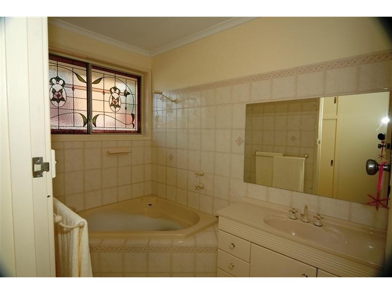 14 Willow Crescent, Campbelltown SA 5074