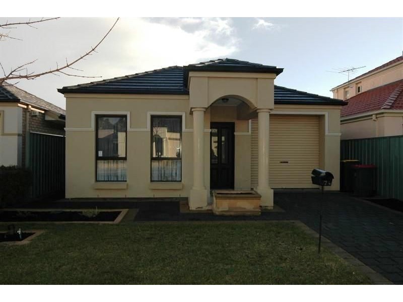 7 Maple Circuit, Mawson Lakes SA 5095