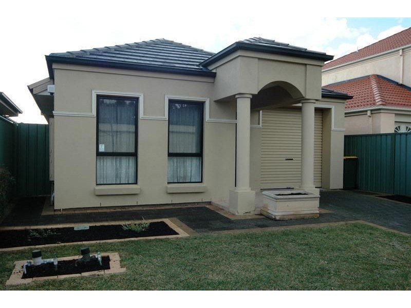 7 Maple Circuit, Mawson Lakes SA 5095