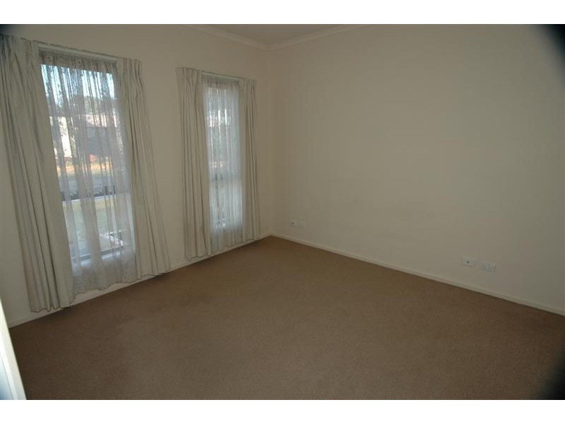 7 Maple Circuit, Mawson Lakes SA 5095