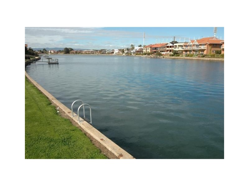 17A Sir John Marks Drive, (Delfin Island), West Lakes SA 5021