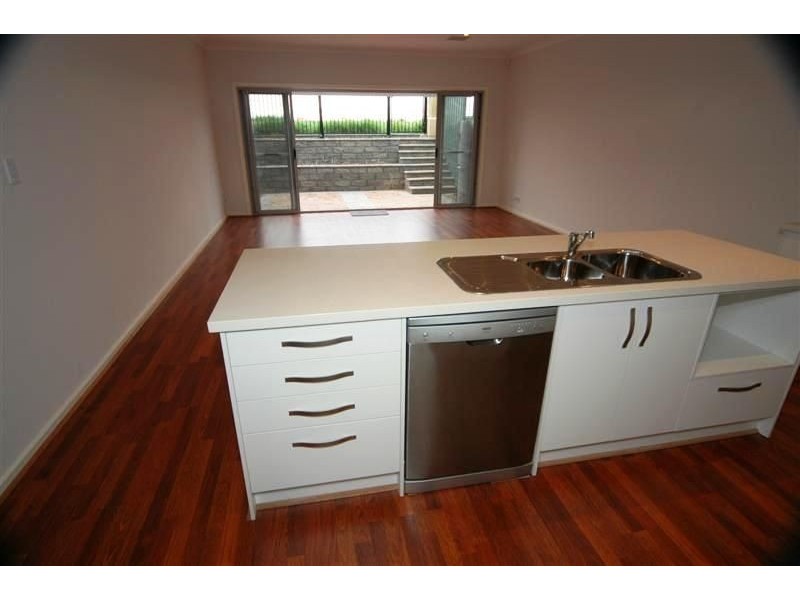 38 MacKenzie Circuit, (off Salisbury Highway), Mawson Lakes SA 5095