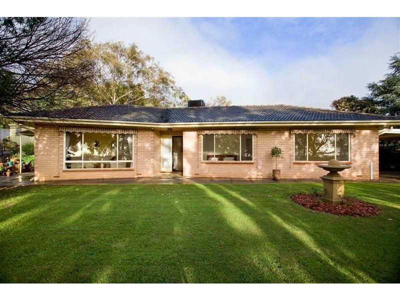 2 Rockness Court, (adjacent Rostrevor/Magill), Woodforde SA 5072