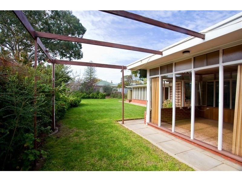 54 Hereford Ave, Trinity Gardens SA 5068