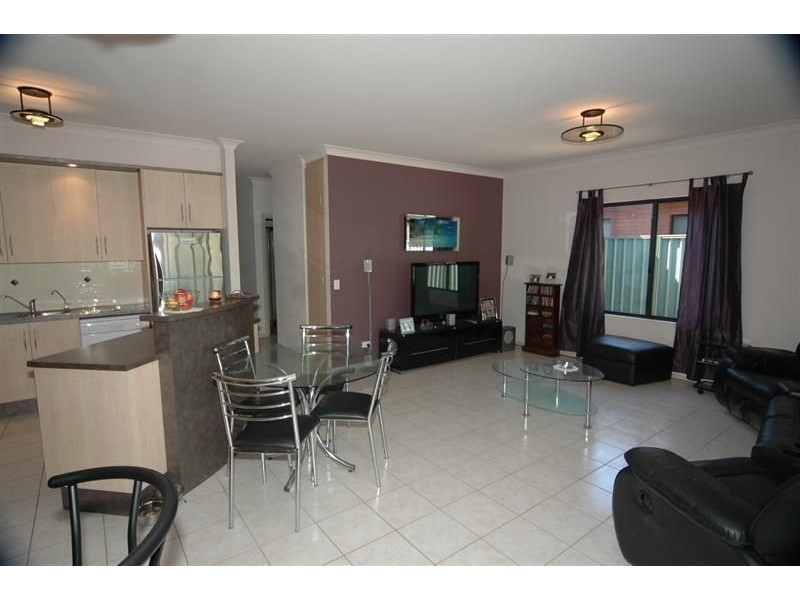 14 Maple Circuit, Mawson Lakes SA 5095