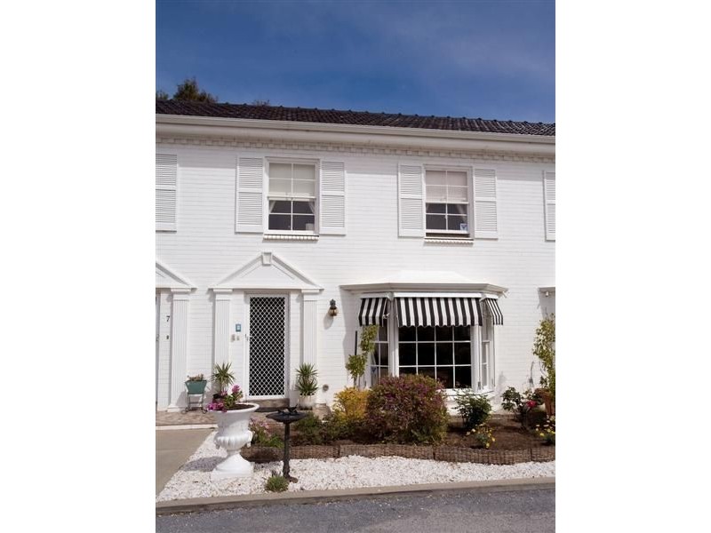 8/8 Robert Street, Glenelg South SA 5045