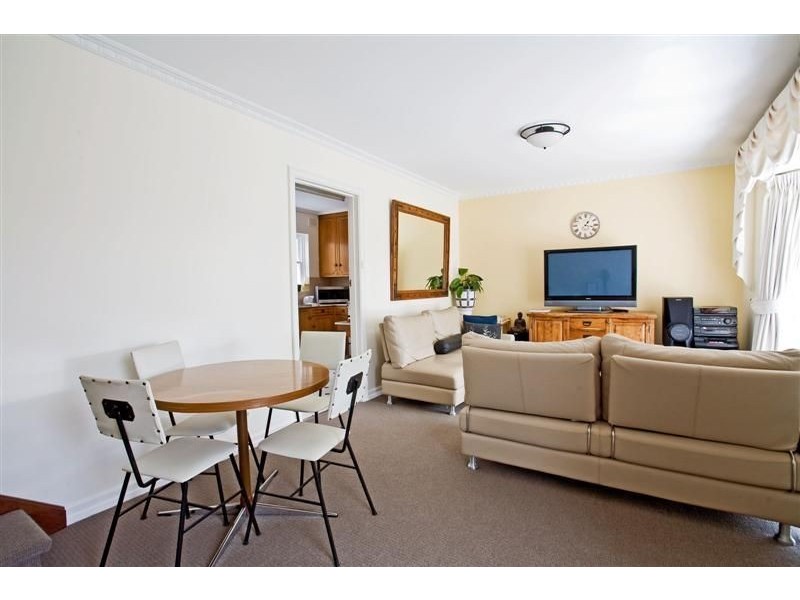 8/8 Robert Street, Glenelg South SA 5045