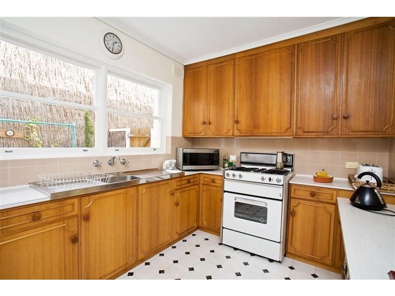 8/8 Robert Street, Glenelg South SA 5045