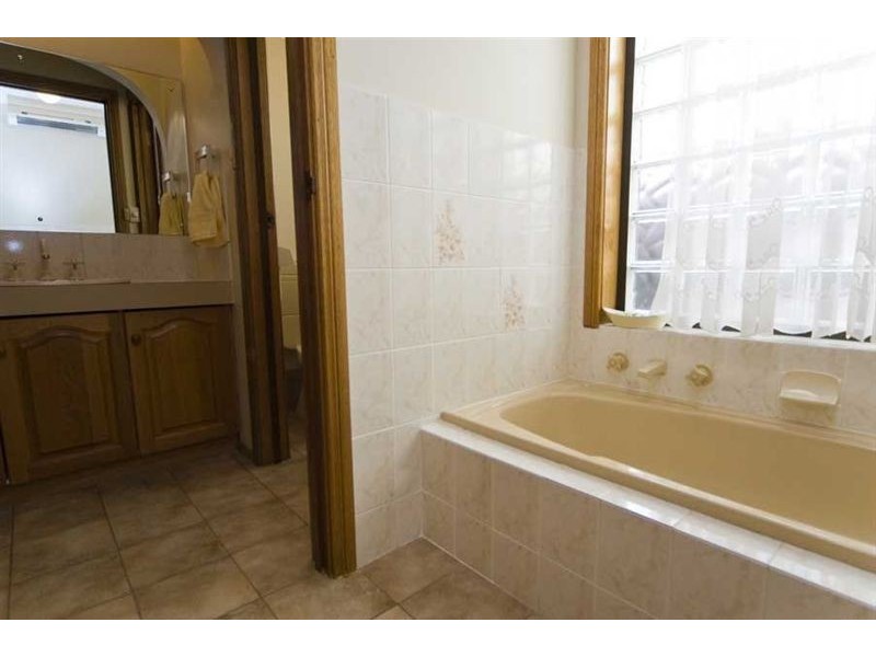 27 Kildare Avenue, Athelstone SA 5076