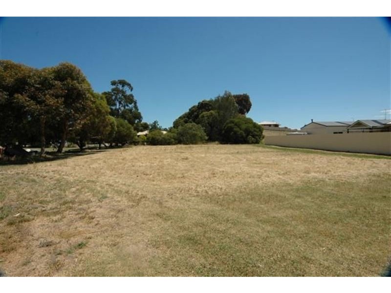 10 Pettet Road, Meningie SA 5264