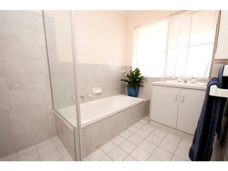 18 John Avenue, Tranmere SA 5073