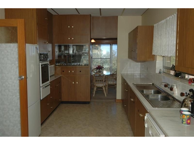 8 Gordo Avenue, Wattle Park SA 5066