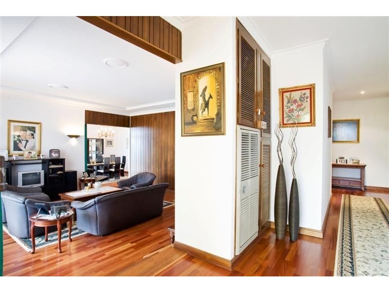 9 Yalpara Avenue, Rostrevor SA 5073