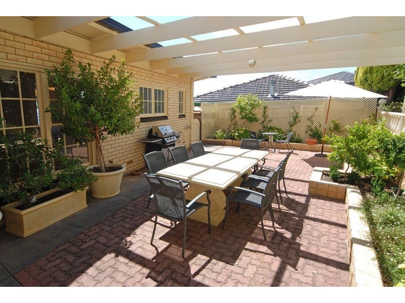 7 Redounau Crescent, Wattle Park SA 5066