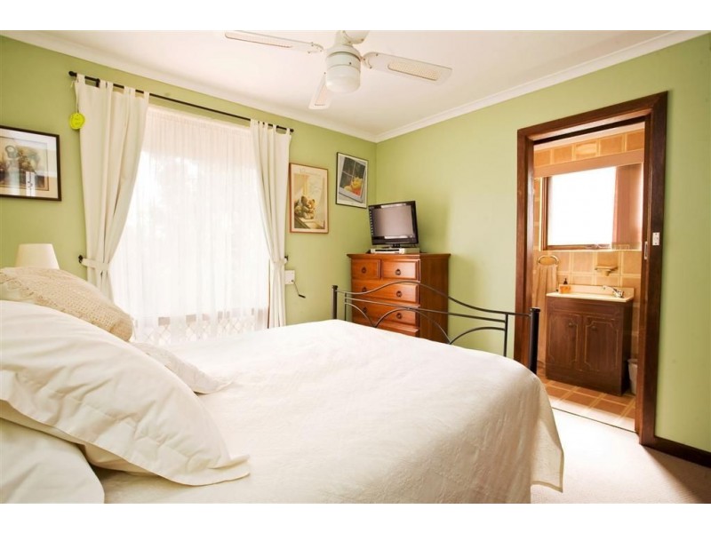 30 Melaleuca Drive, Athelstone SA 5076