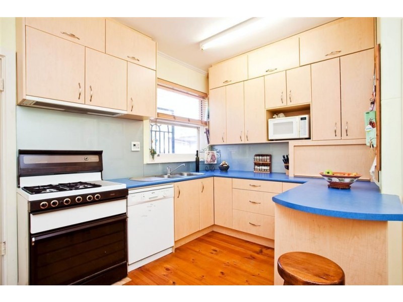 30 Amber Avenue, Clearview SA 5085