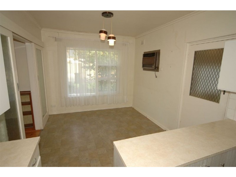 5 Feres Court, (corner Mahar St), Kensington Gardens SA 5068