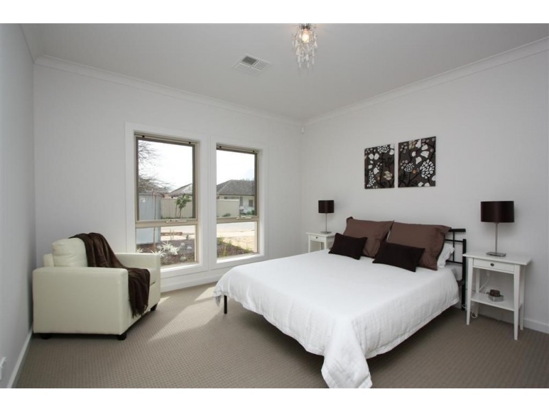 10 Grivell Street, Campbelltown SA 5074