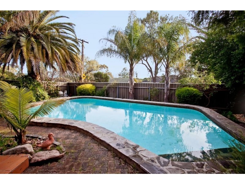 9 Kennington Road, Hope Valley SA 5090