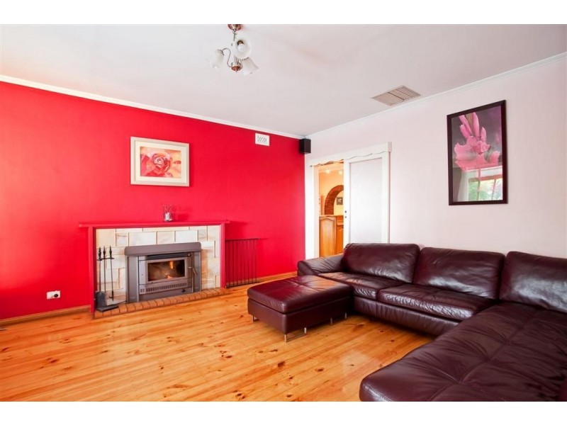 9 Kennington Road, Hope Valley SA 5090