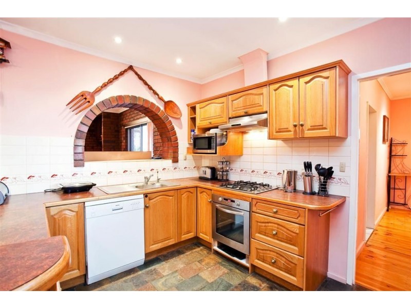 9 Kennington Road, Hope Valley SA 5090