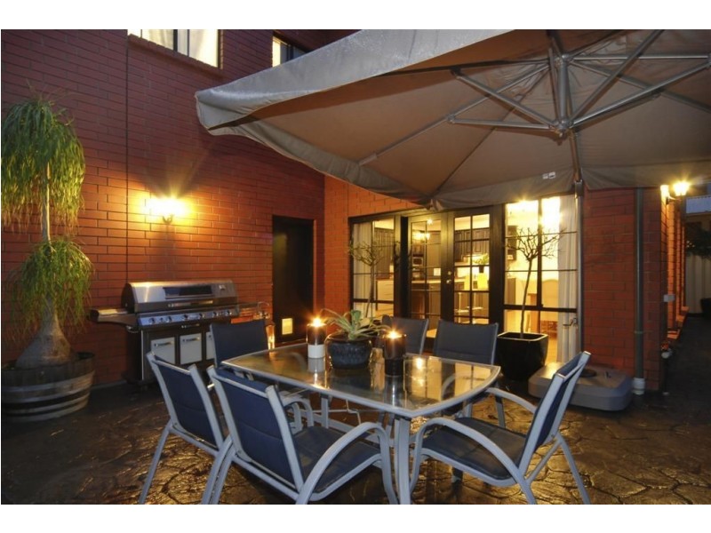 16 Almond Grove, Magill SA 5072