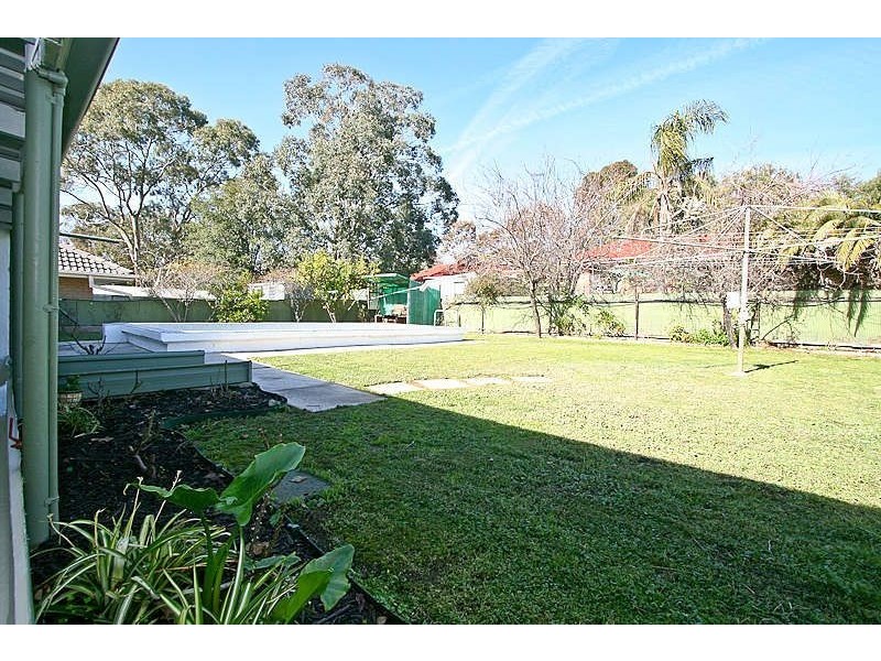 9 Nagle Ave, Fairview Park SA 5126