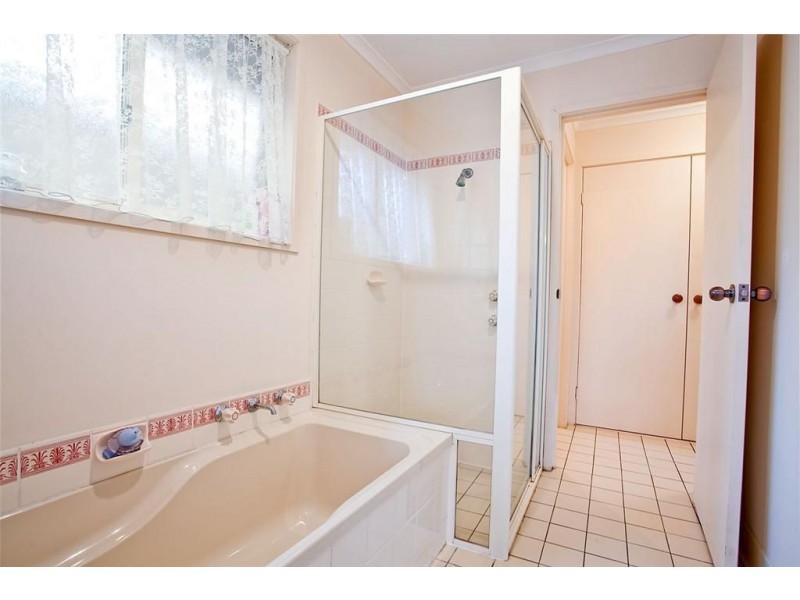 41A Parcoola Ave, Hope Valley SA 5090