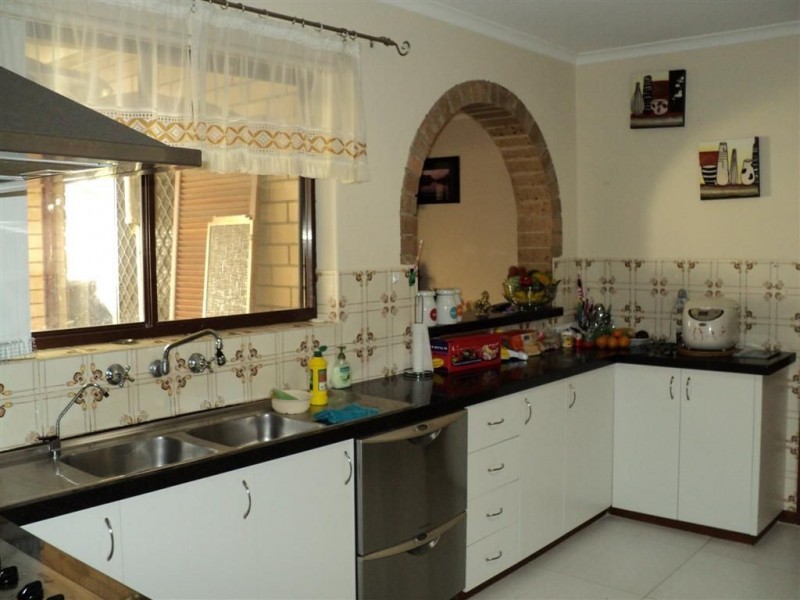 7 Meadowvale Rd, Athelstone SA 5076
