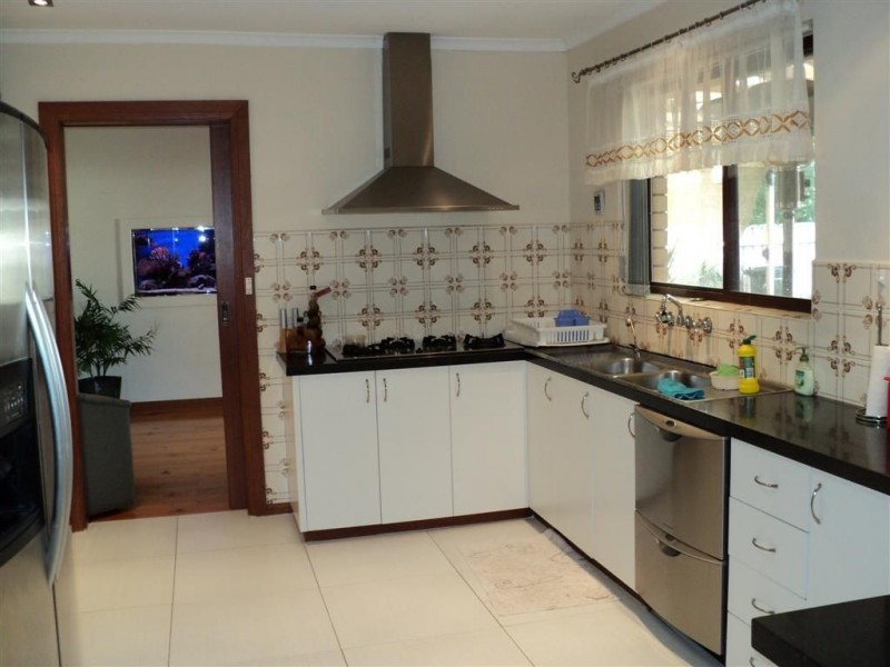 7 Meadowvale Rd, Athelstone SA 5076