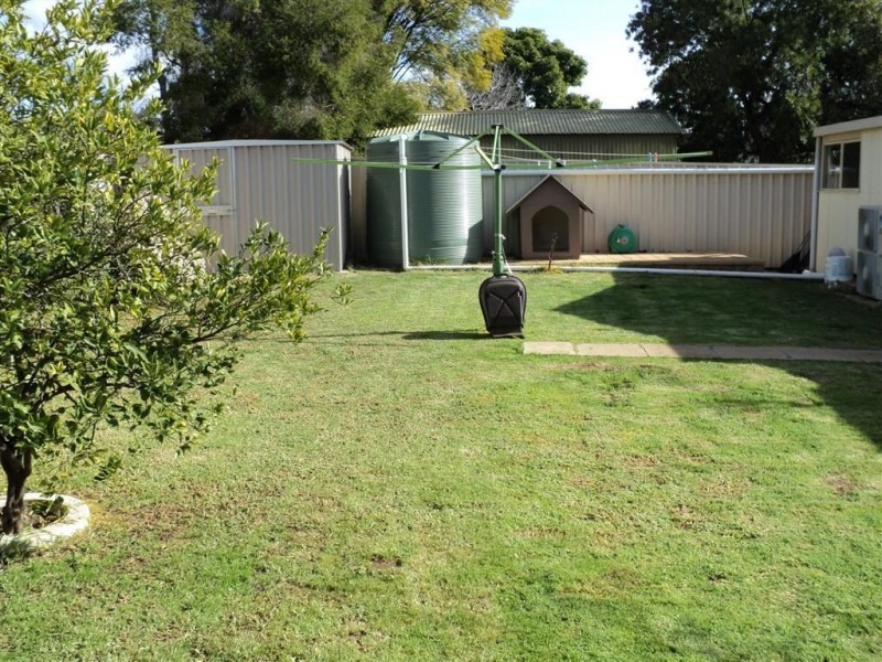 7 Meadowvale Rd, Athelstone SA 5076