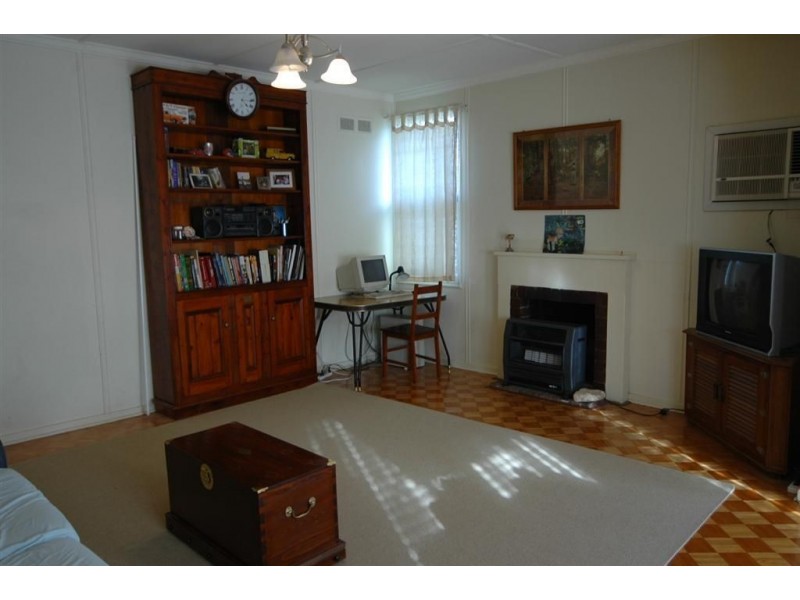 4 Fairview Tce, Clearview SA 5085