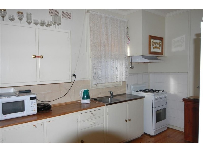 4 Fairview Tce, Clearview SA 5085