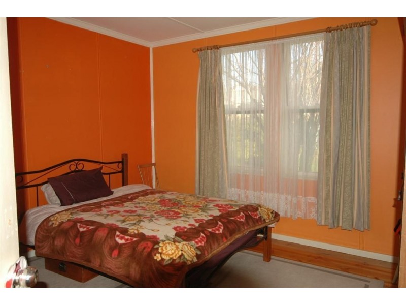 4 Fairview Tce, Clearview SA 5085